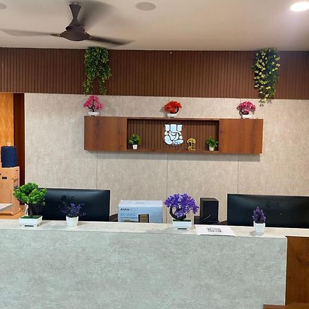 Maalyasa Hotel And Suites Hyderabad Exterior photo