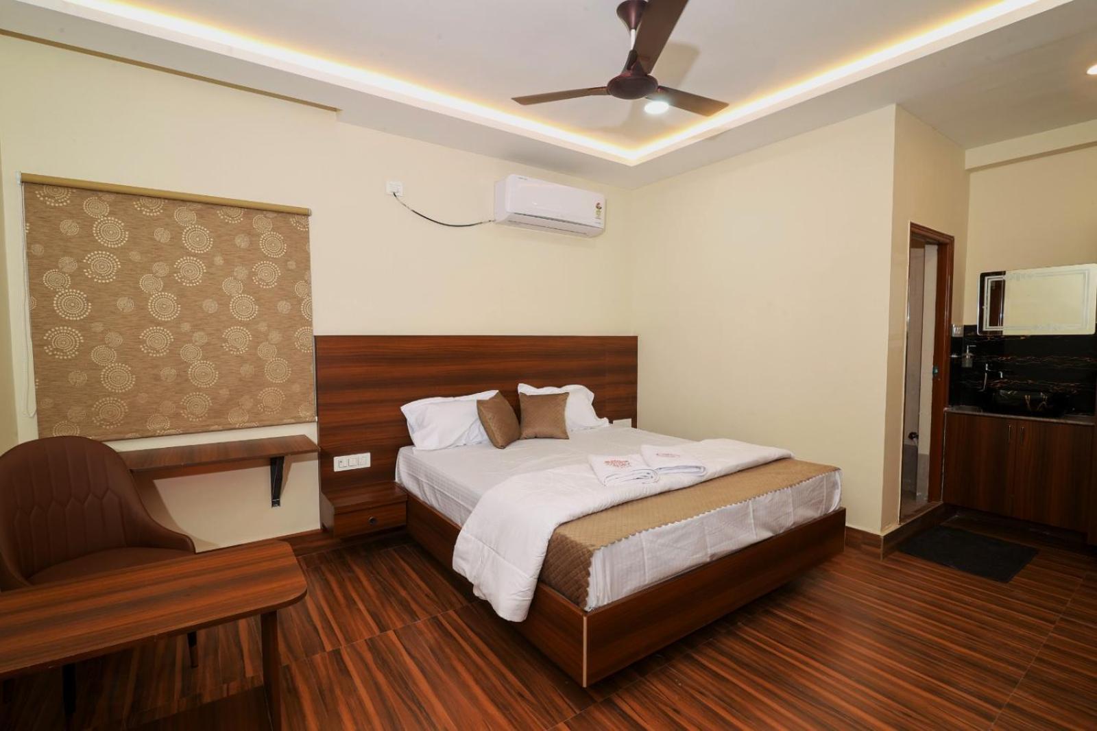 Maalyasa Hotel And Suites Hyderabad Exterior photo